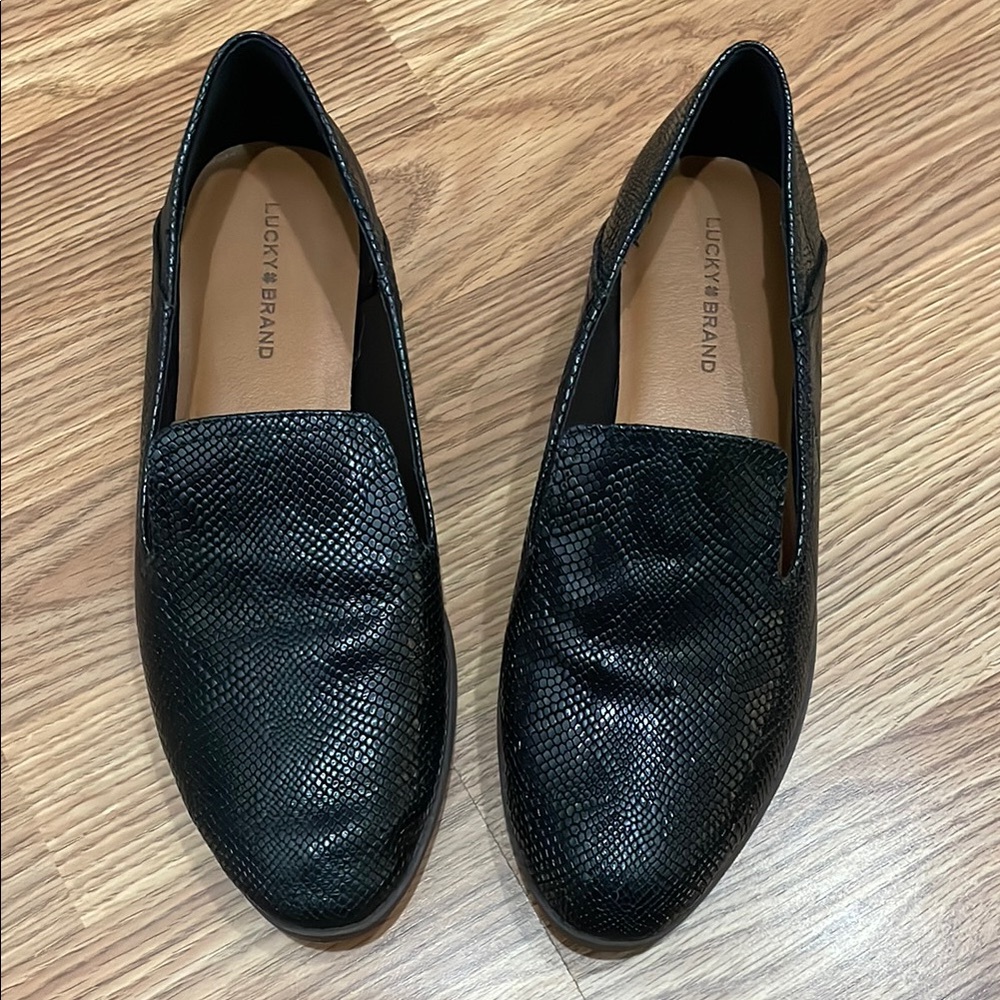Lucky Brand Black Textured Loafers 9